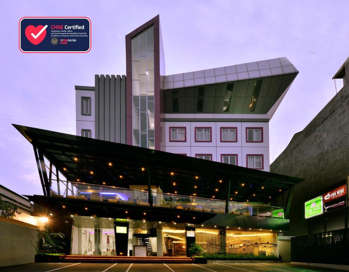 Oak Tree Urban Hotel Jakarta Exteriör bild