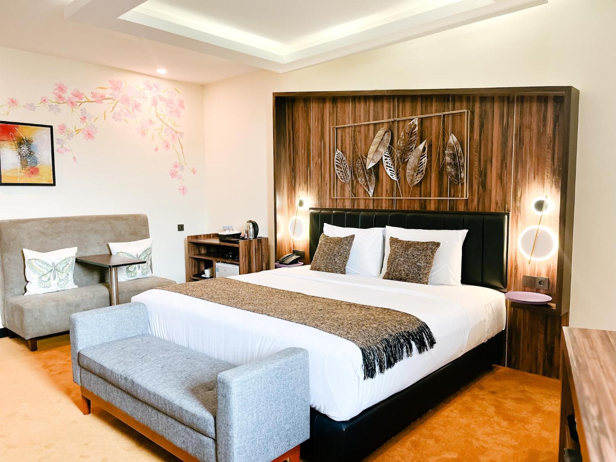 Oak Tree Urban Hotel Jakarta Exteriör bild